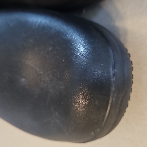 Crocs Black Nursing Clogs - Picture 4 of 10